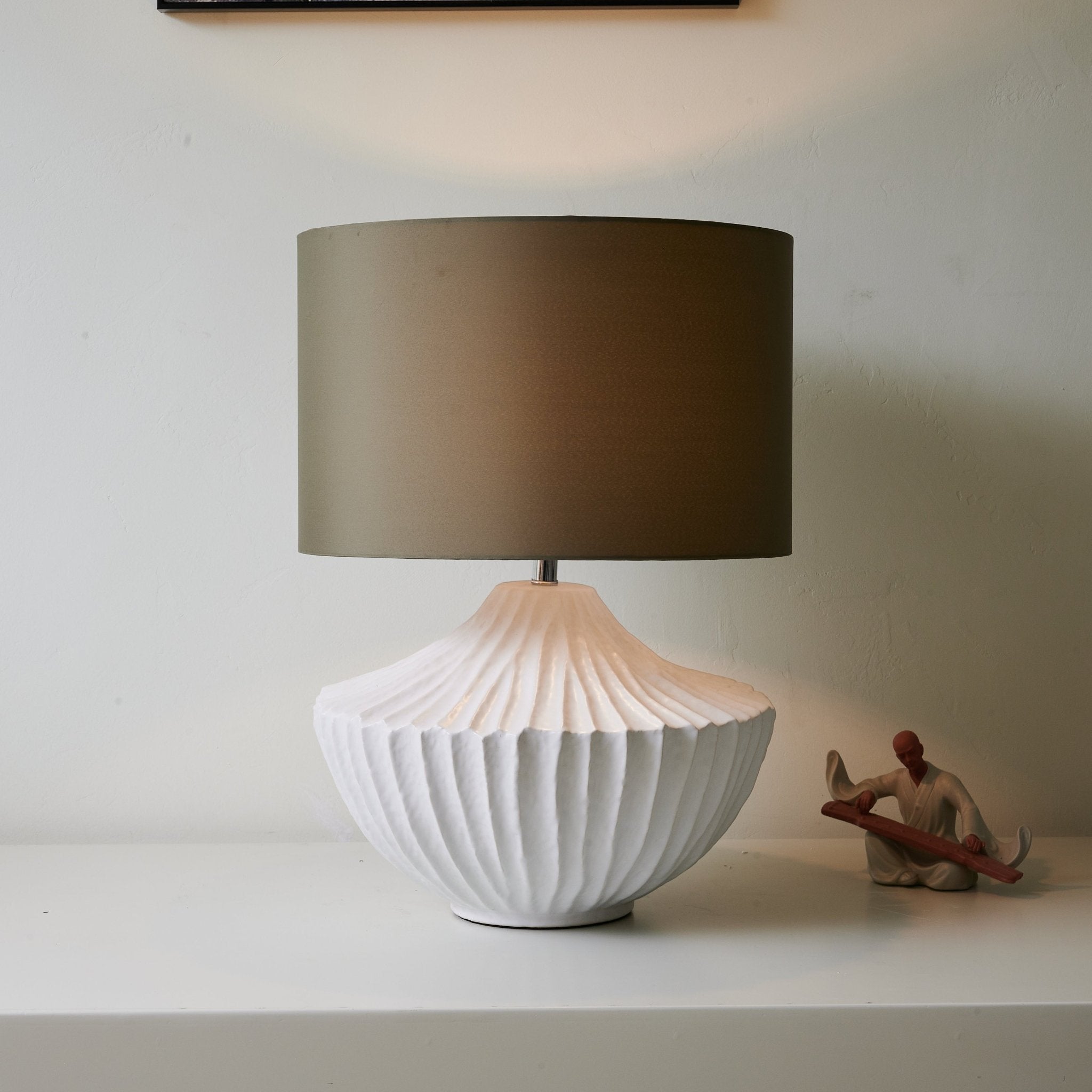 Arthur Minimalist Table Lamp-Neutral Decor