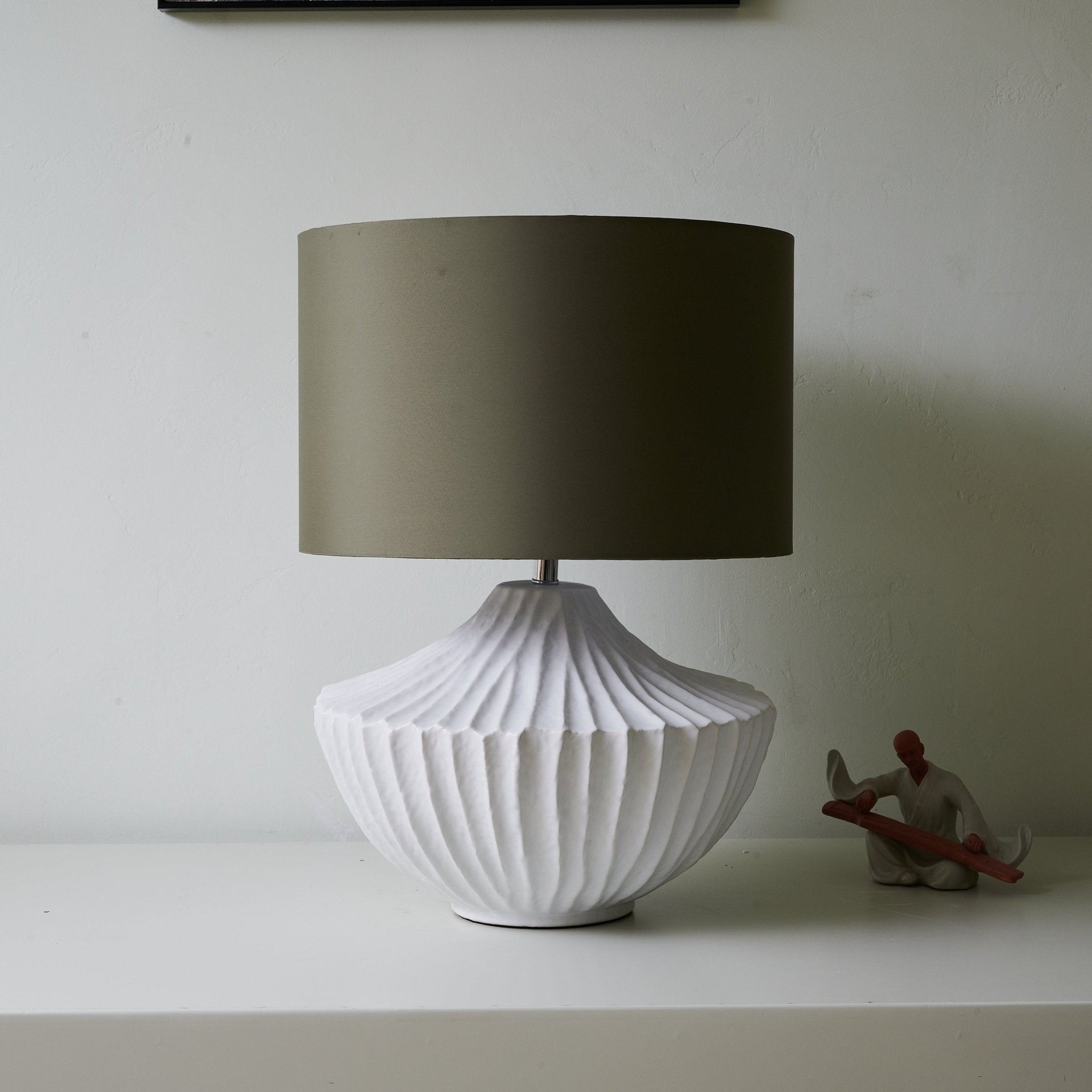 Arthur Minimalist Table Lamp-Neutral Decor