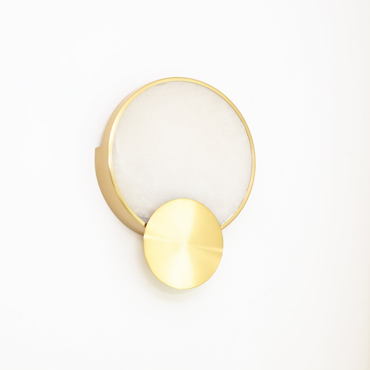Myvelarae Circular Alabaster Wall Light-Neutral Decor