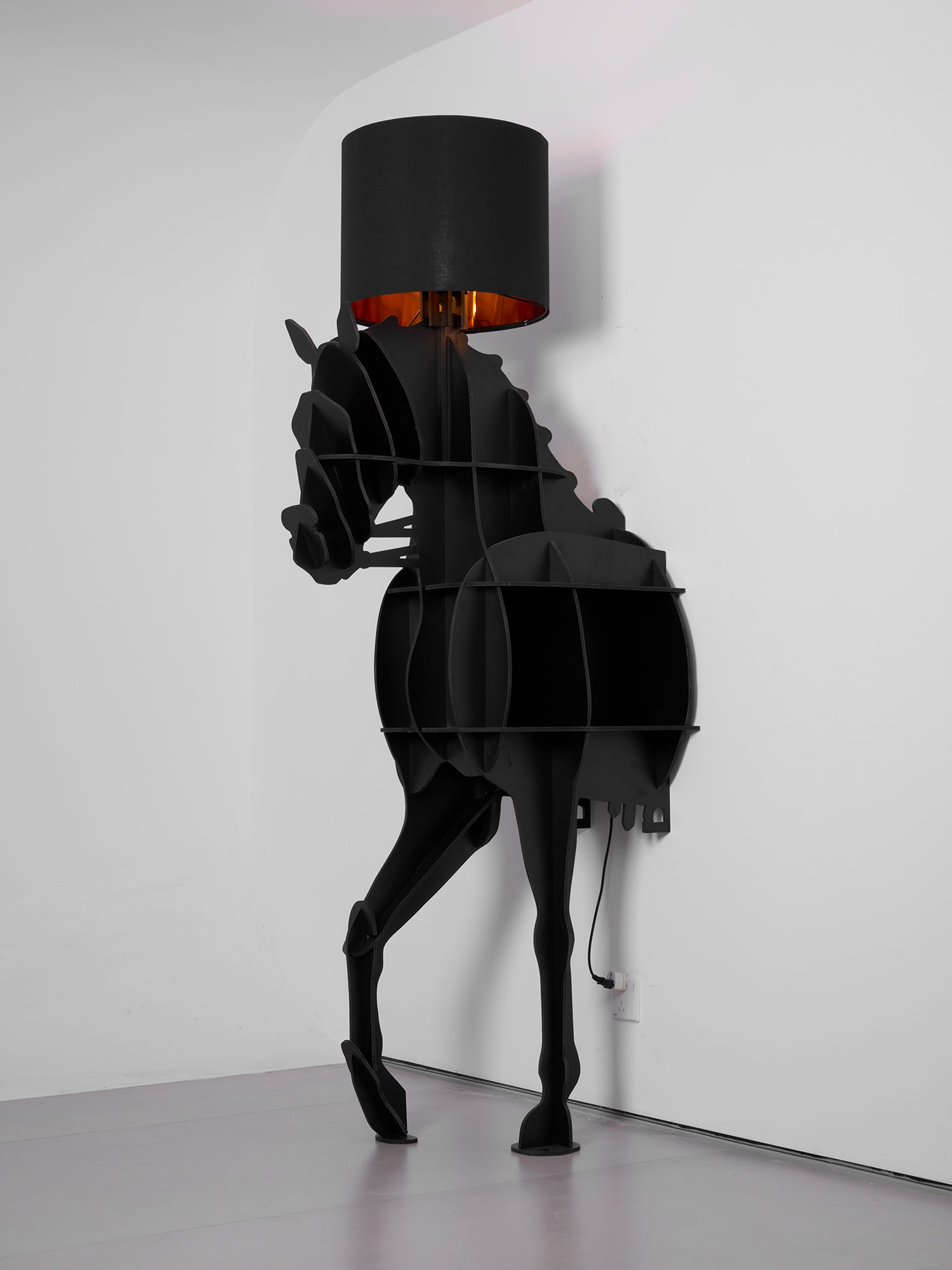 Nrasen Horse-shaped Floor Lamp-Neutral Decor
