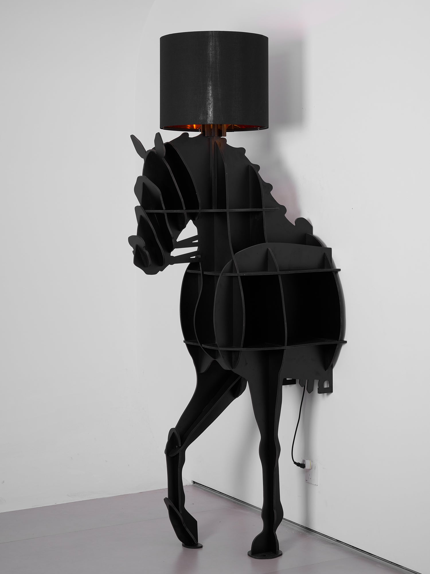 Nrasen Horse-shaped Floor Lamp-Neutral Decor