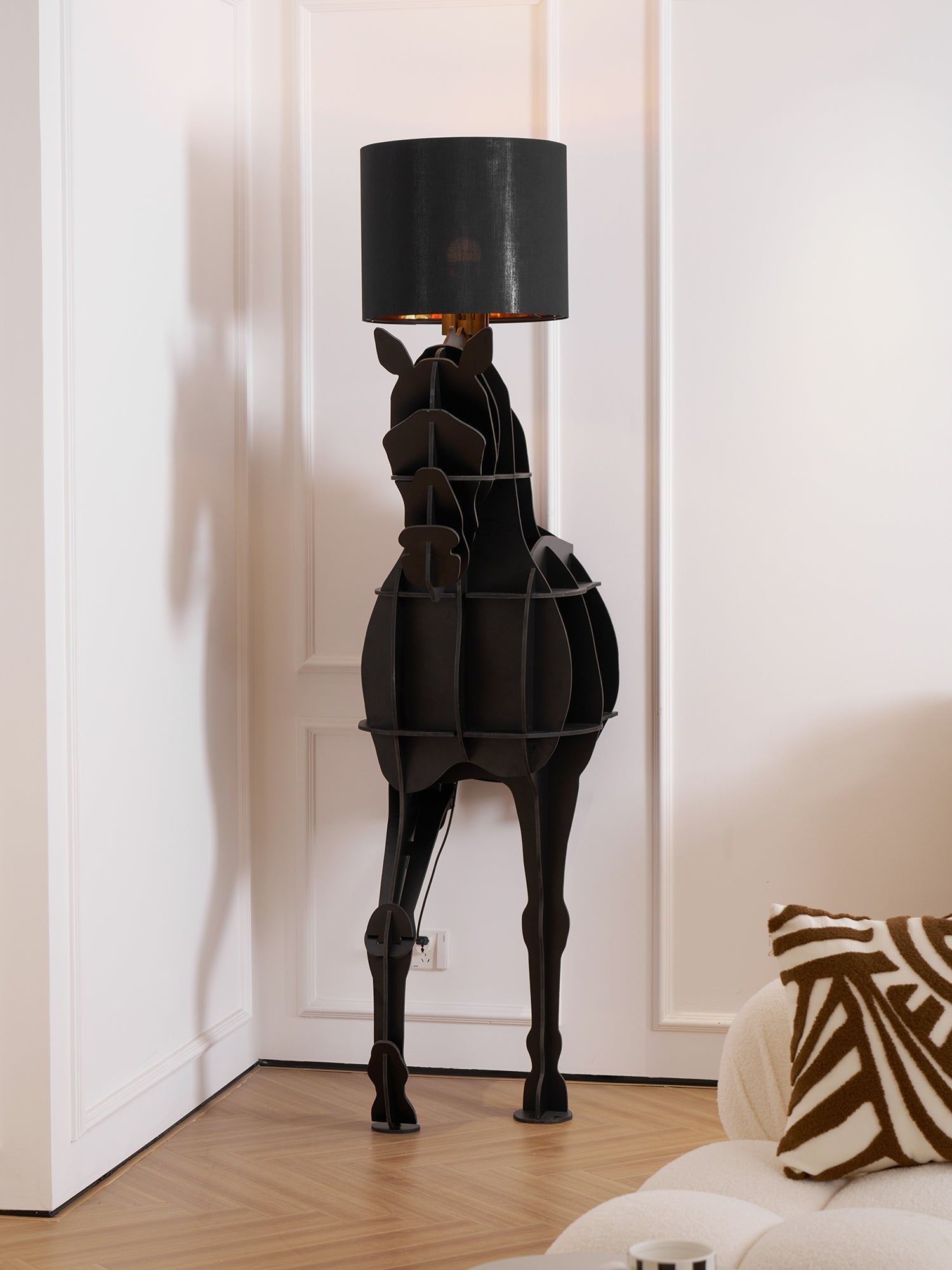 Nrasen Horse-shaped Floor Lamp-Neutral Decor