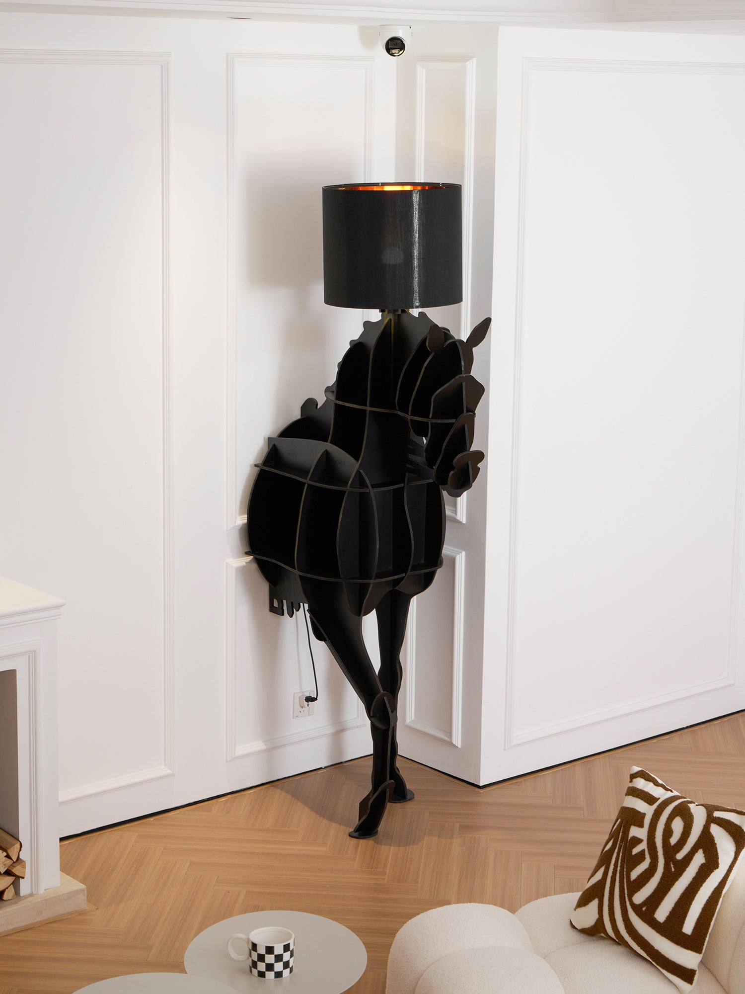 Nrasen Horse-shaped Floor Lamp-Neutral Decor