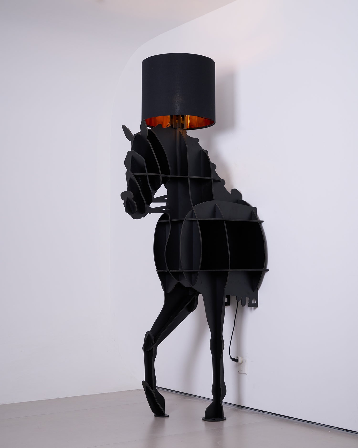 Nrasen Horse-shaped Floor Lamp-Neutral Decor