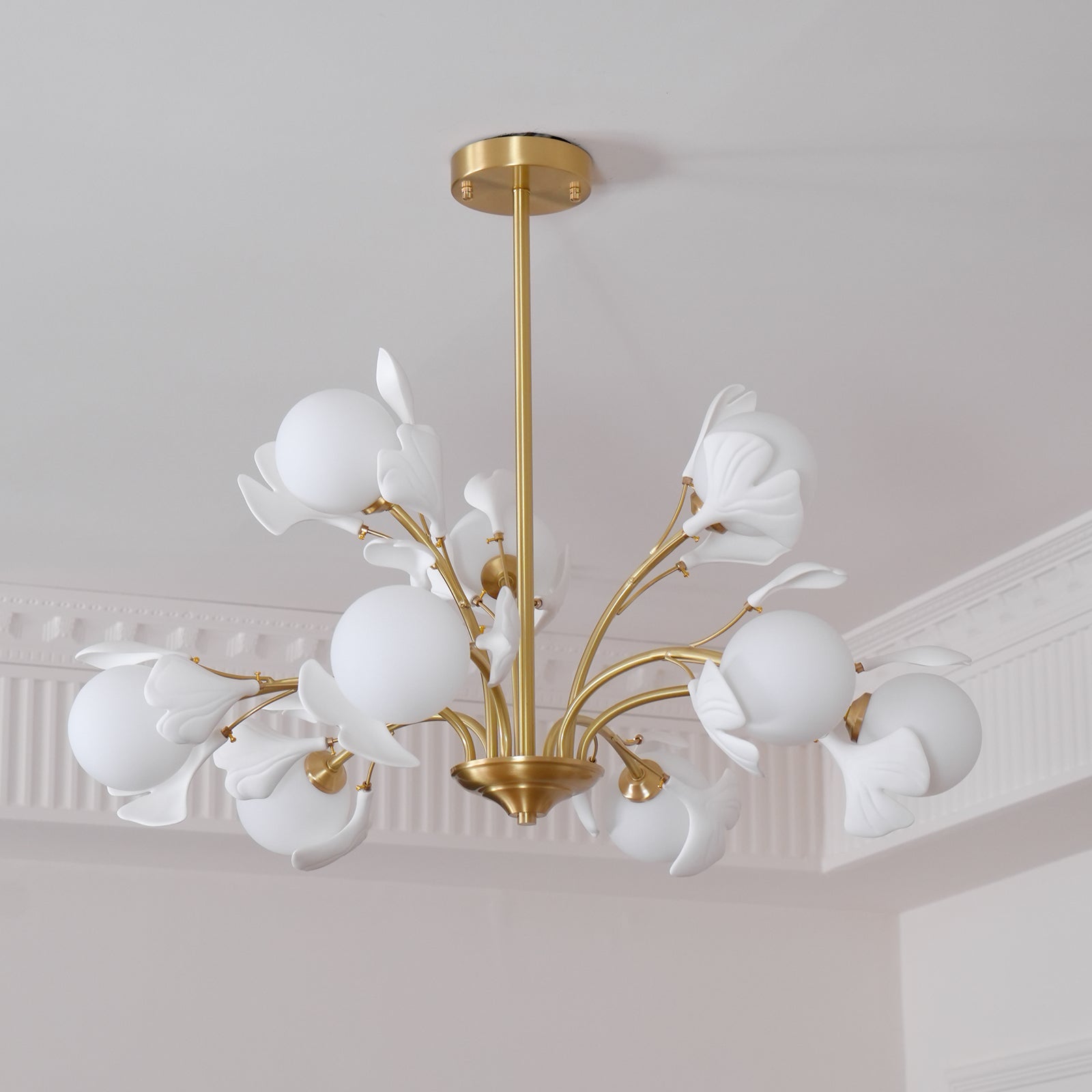 Dorvel Chandelier Ginkgo Leaf Brass Ceramic Glass-Neutral Decor