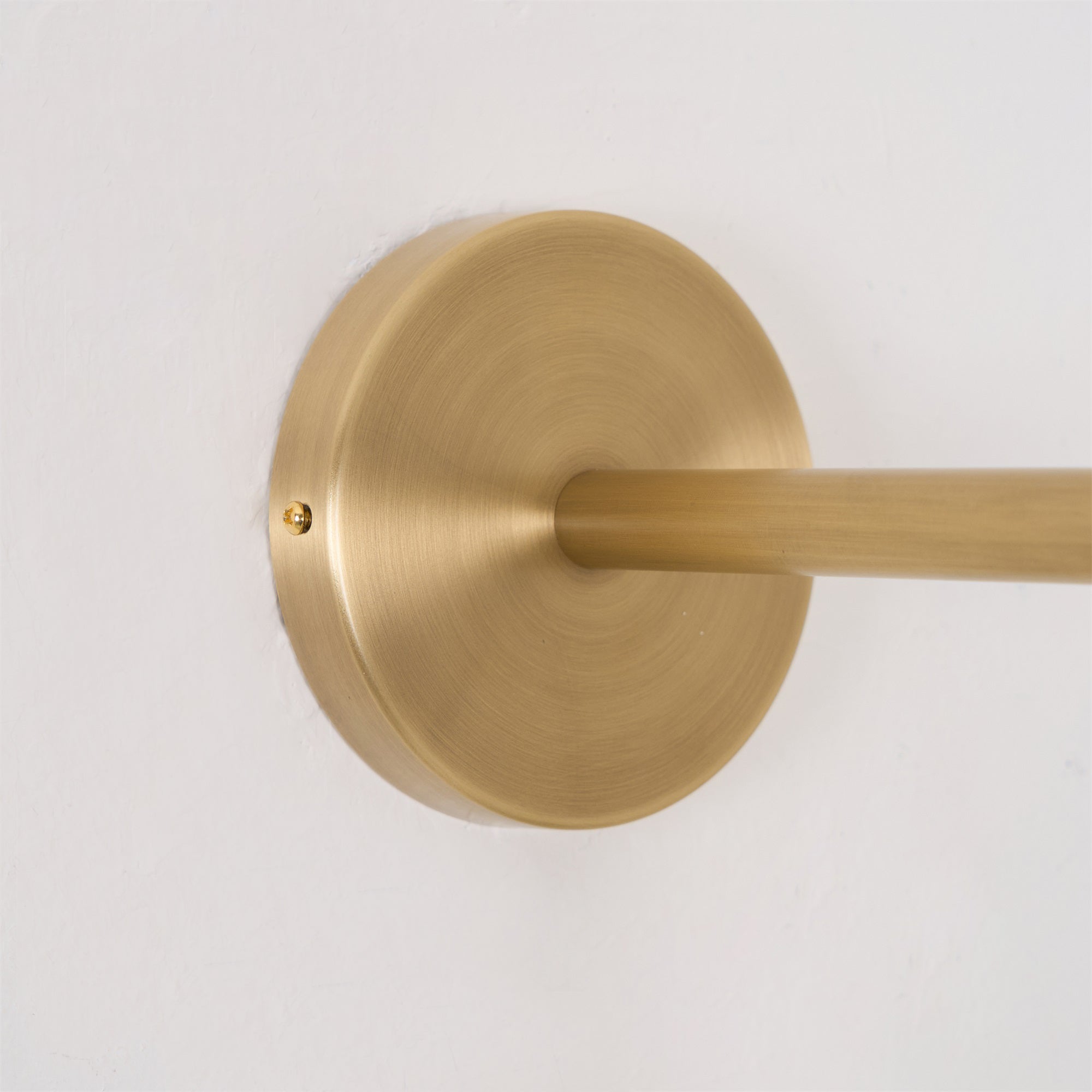 Zaya Minimalist Metal Wall Lamp-Neutral Decor