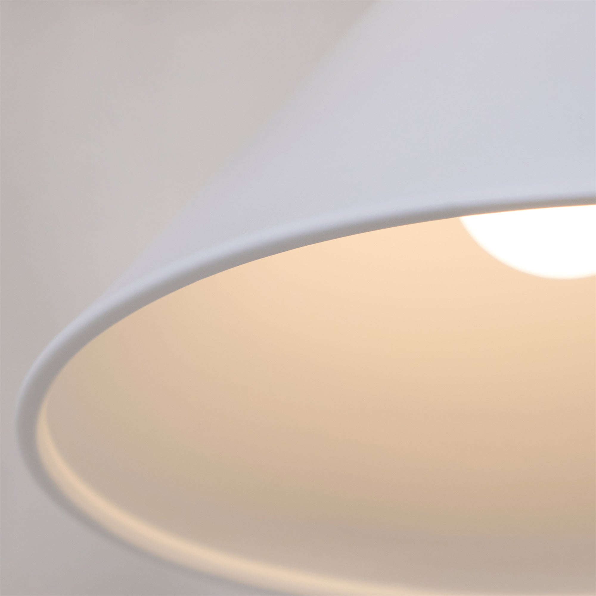 Zaya Minimalist Metal Wall Lamp-Neutral Decor