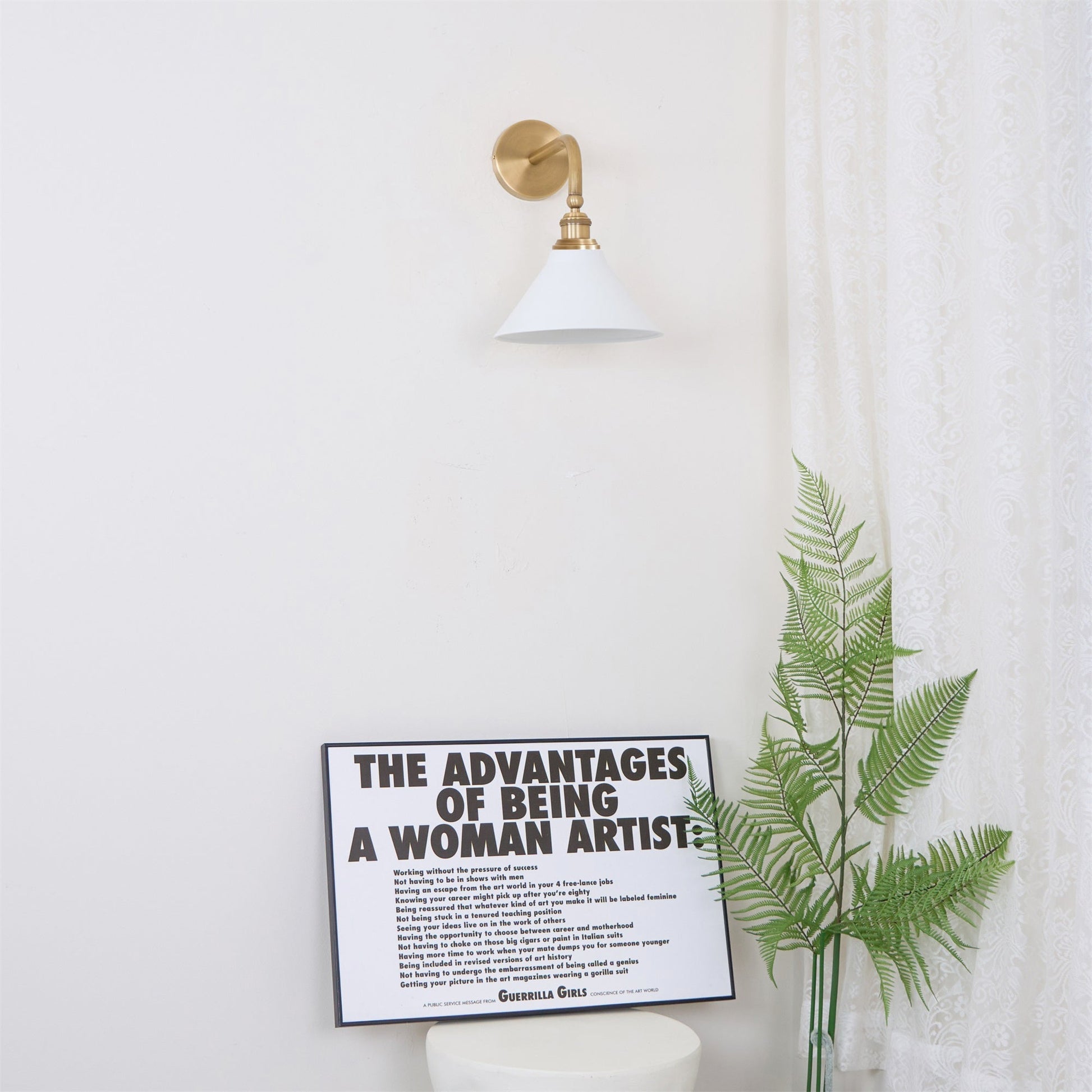 Zaya Minimalist Metal Wall Lamp-Neutral Decor