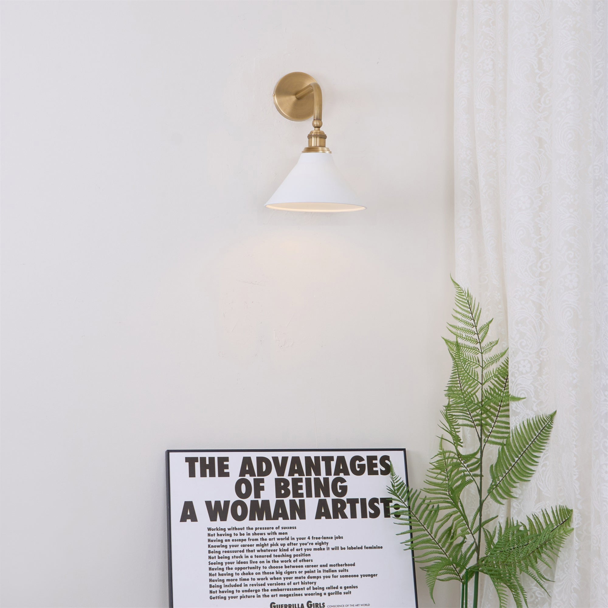 Zaya Minimalist Metal Wall Lamp-Neutral Decor