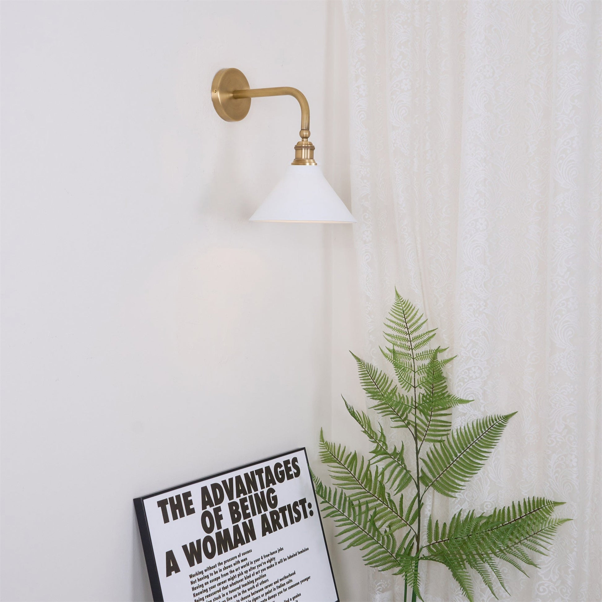 Zaya Minimalist Metal Wall Lamp-Neutral Decor