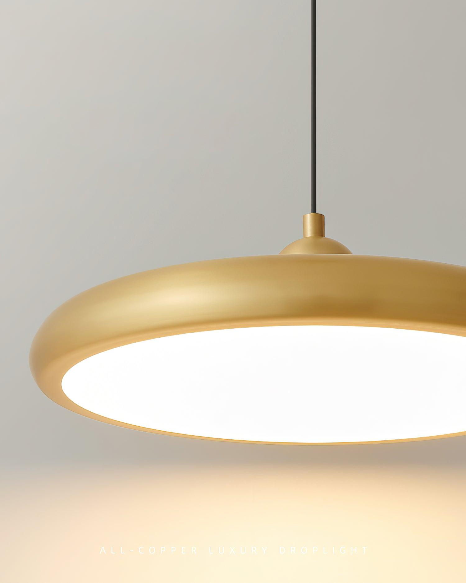 Wynric Brass Glam Pendant Lamp-Neutral Decor