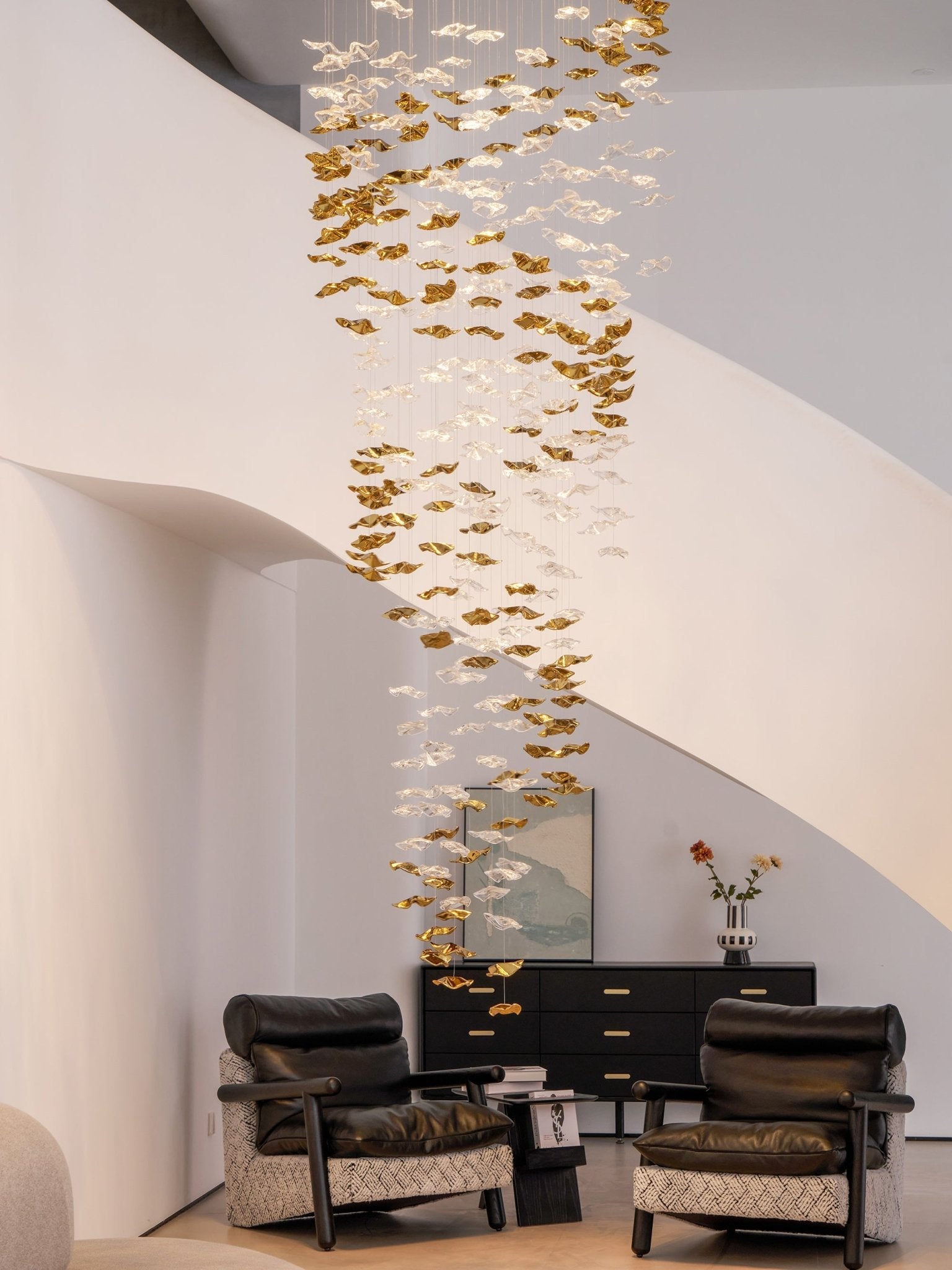 Lisk Luxury Brass Linear Chandelier-Neutral Decor