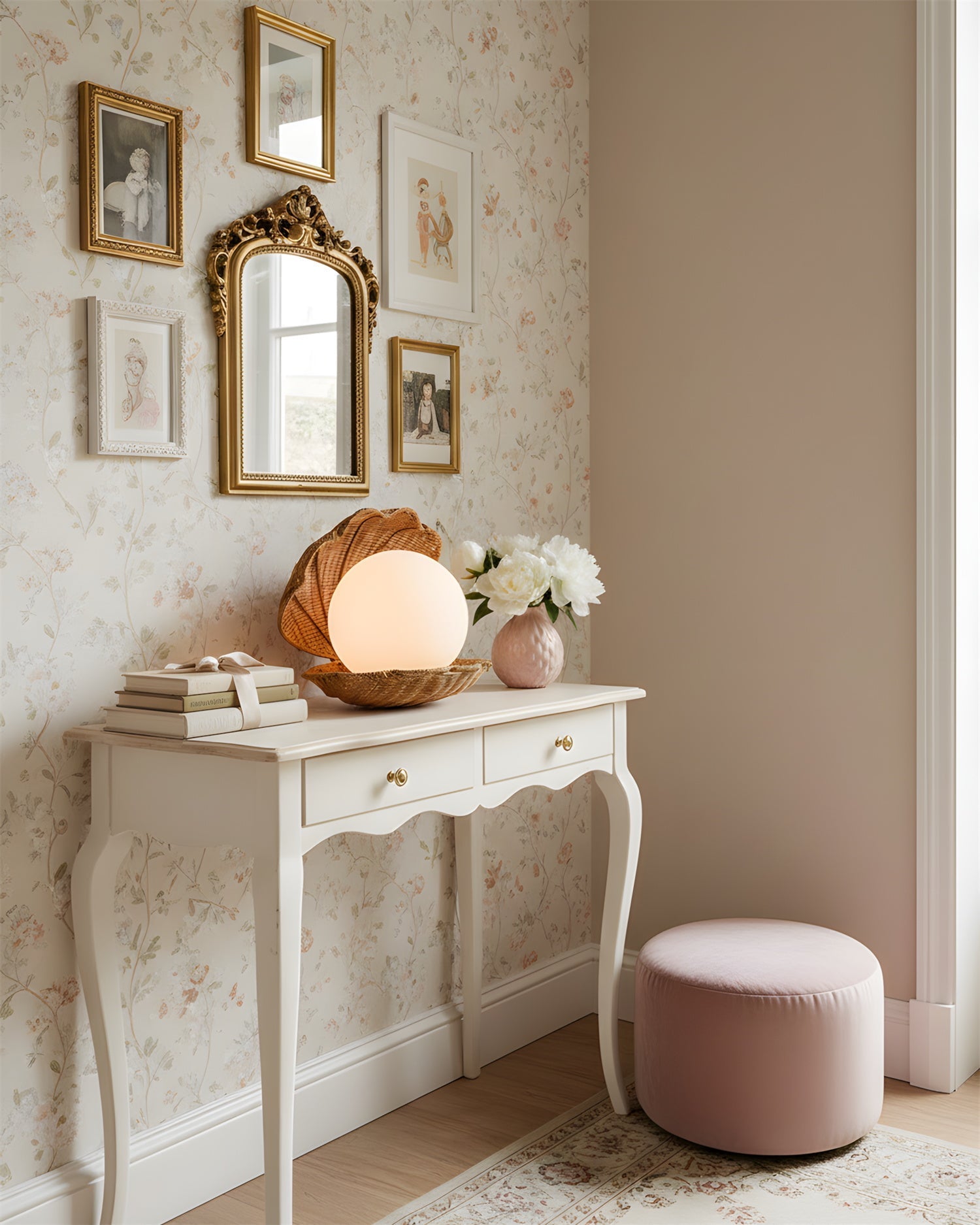 Nerissa Seashell  Table Lamp