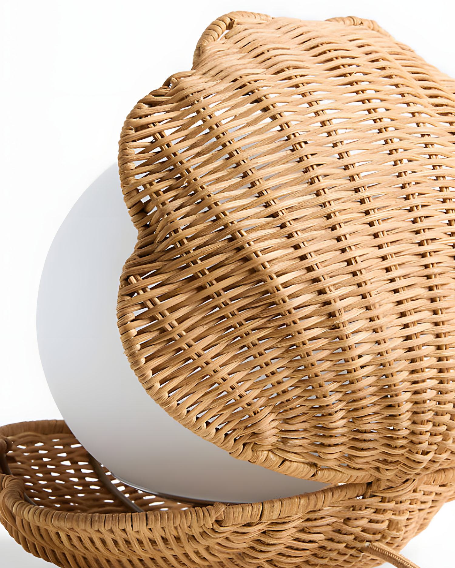 Nerissa Seashell  Table Lamp