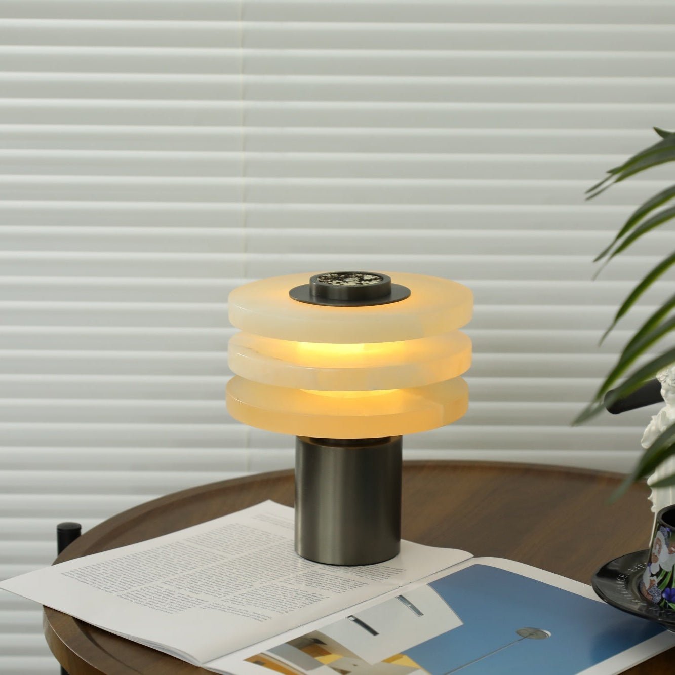 Pryt Obelisk Alabaster Table Lamp-Neutral Decor
