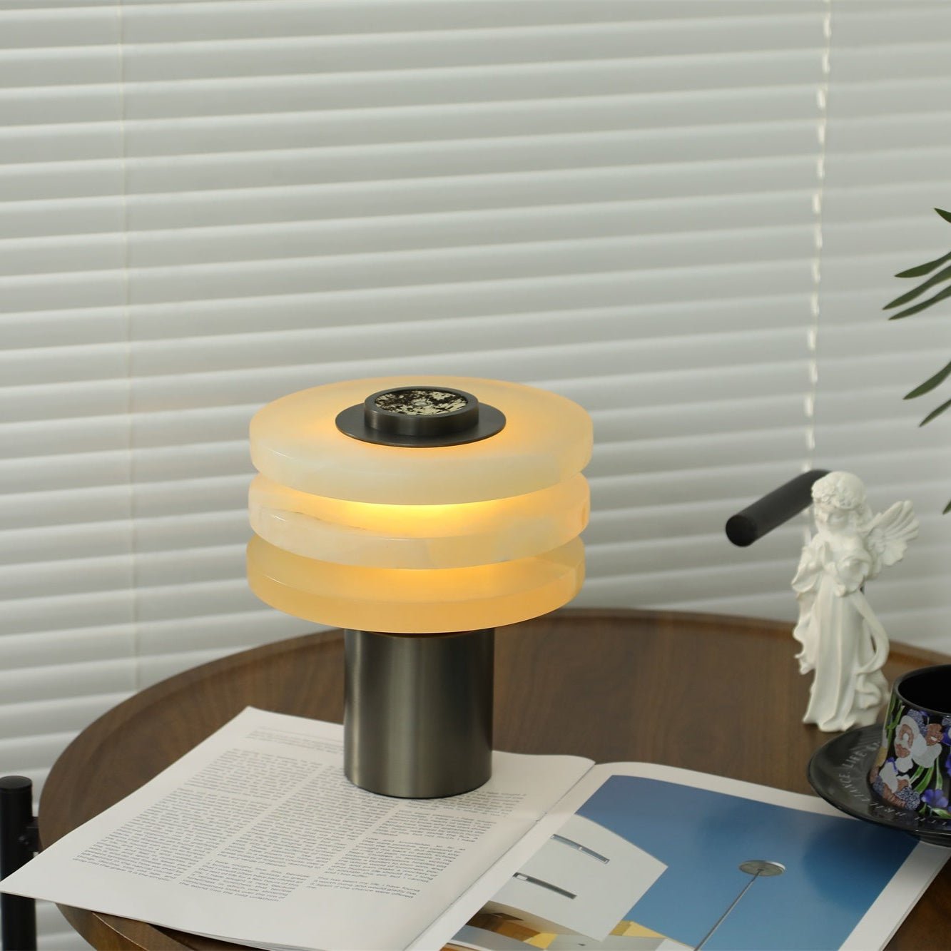 Pryt Obelisk Alabaster Table Lamp-Neutral Decor