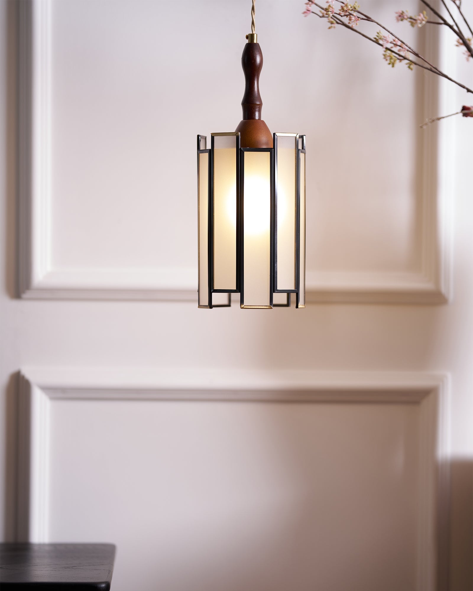 Creshen Wood & Glass Vintage Pendant Lamp-Neutral Decor