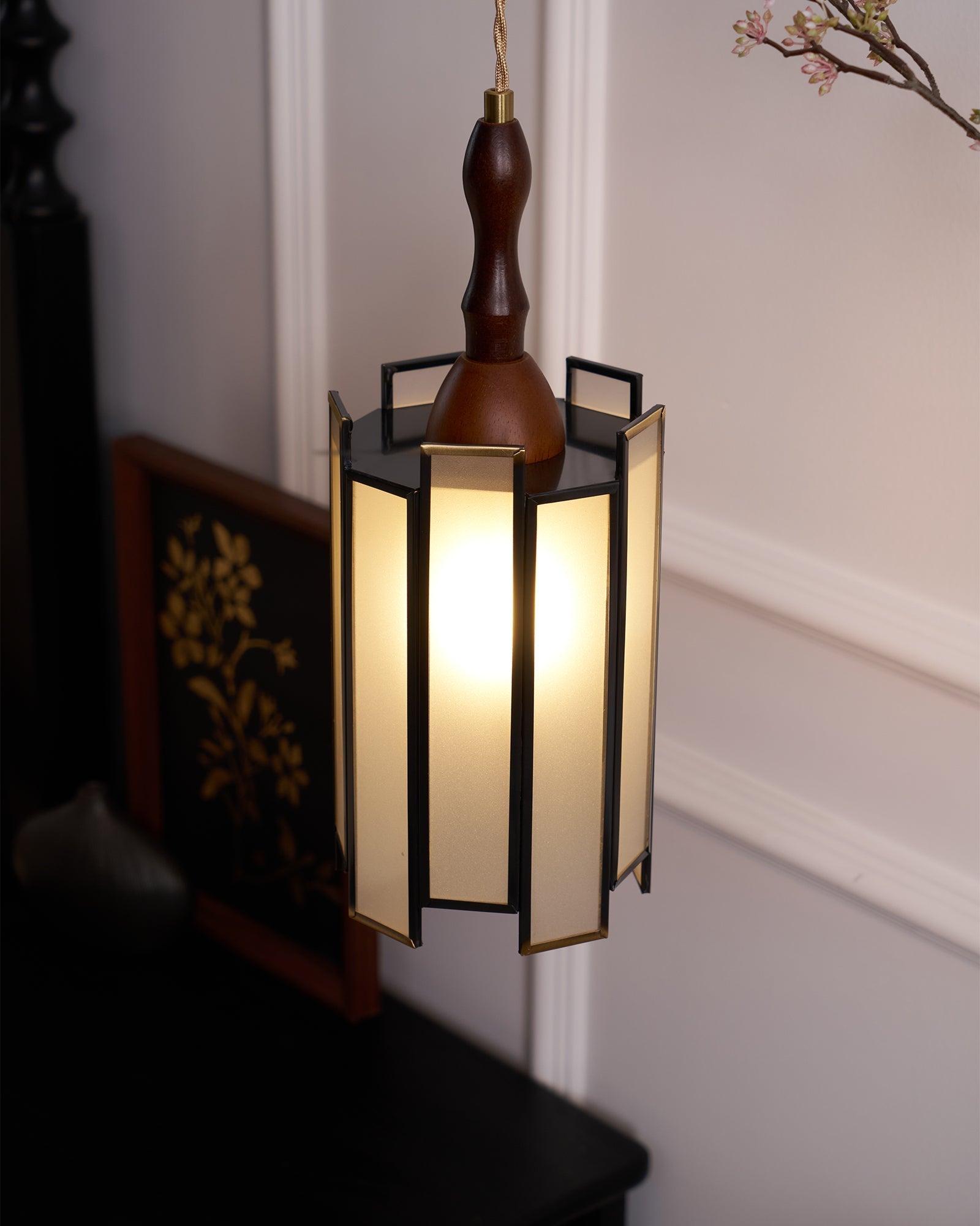 Creshen Wood & Glass Vintage Pendant Lamp-Neutral Decor
