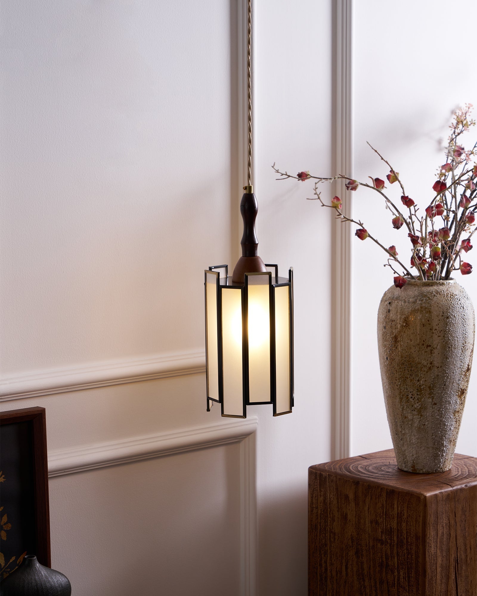 Creshen Wood & Glass Vintage Pendant Lamp-Neutral Decor