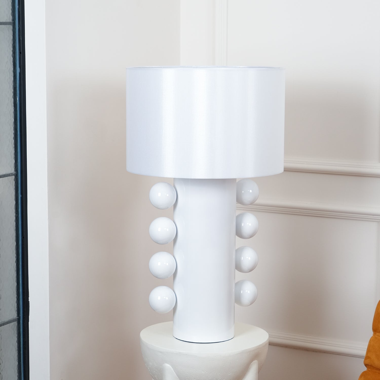 Nixu Fabric Whimsical Table Lamp-Neutral Decor