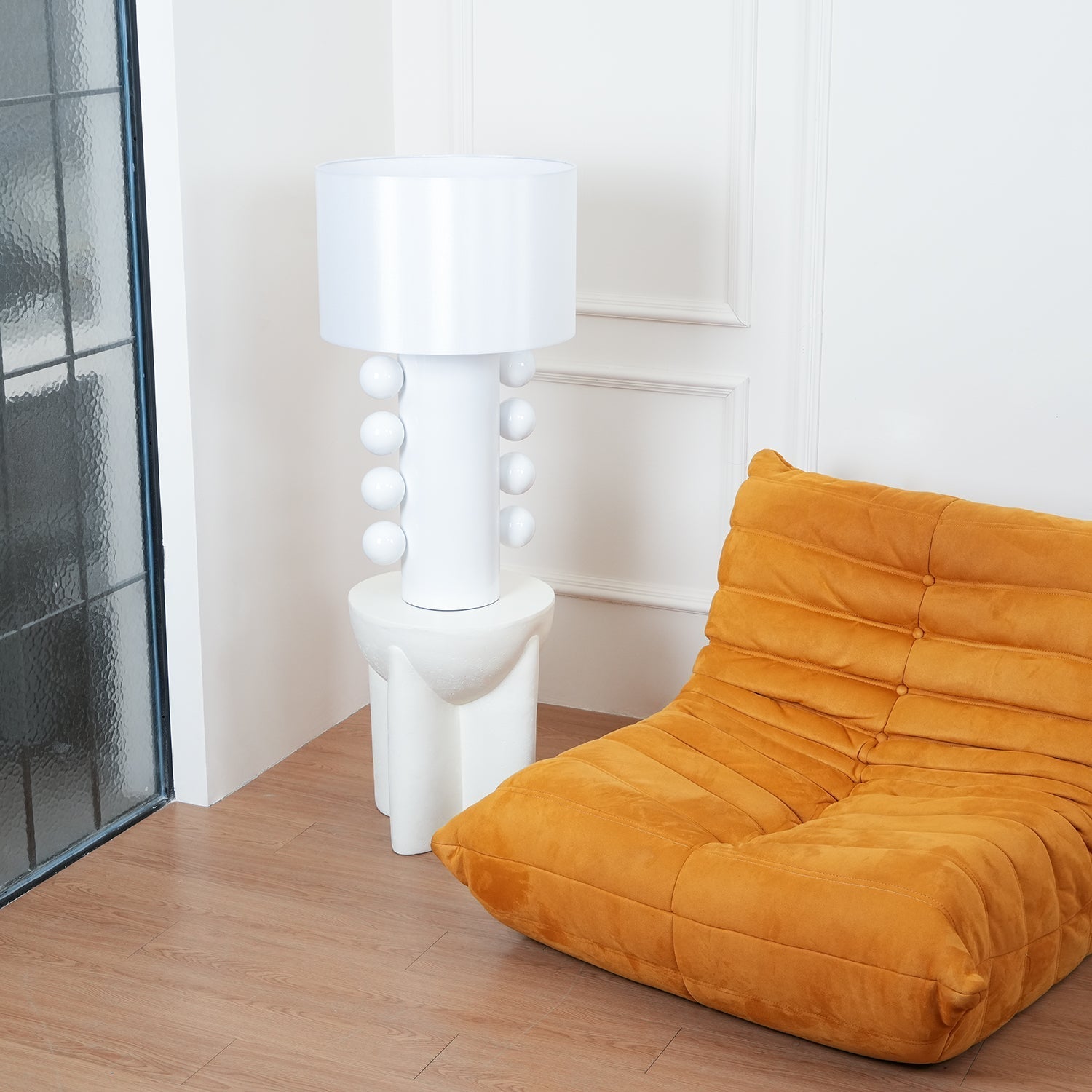 Nixu Fabric Whimsical Table Lamp-Neutral Decor
