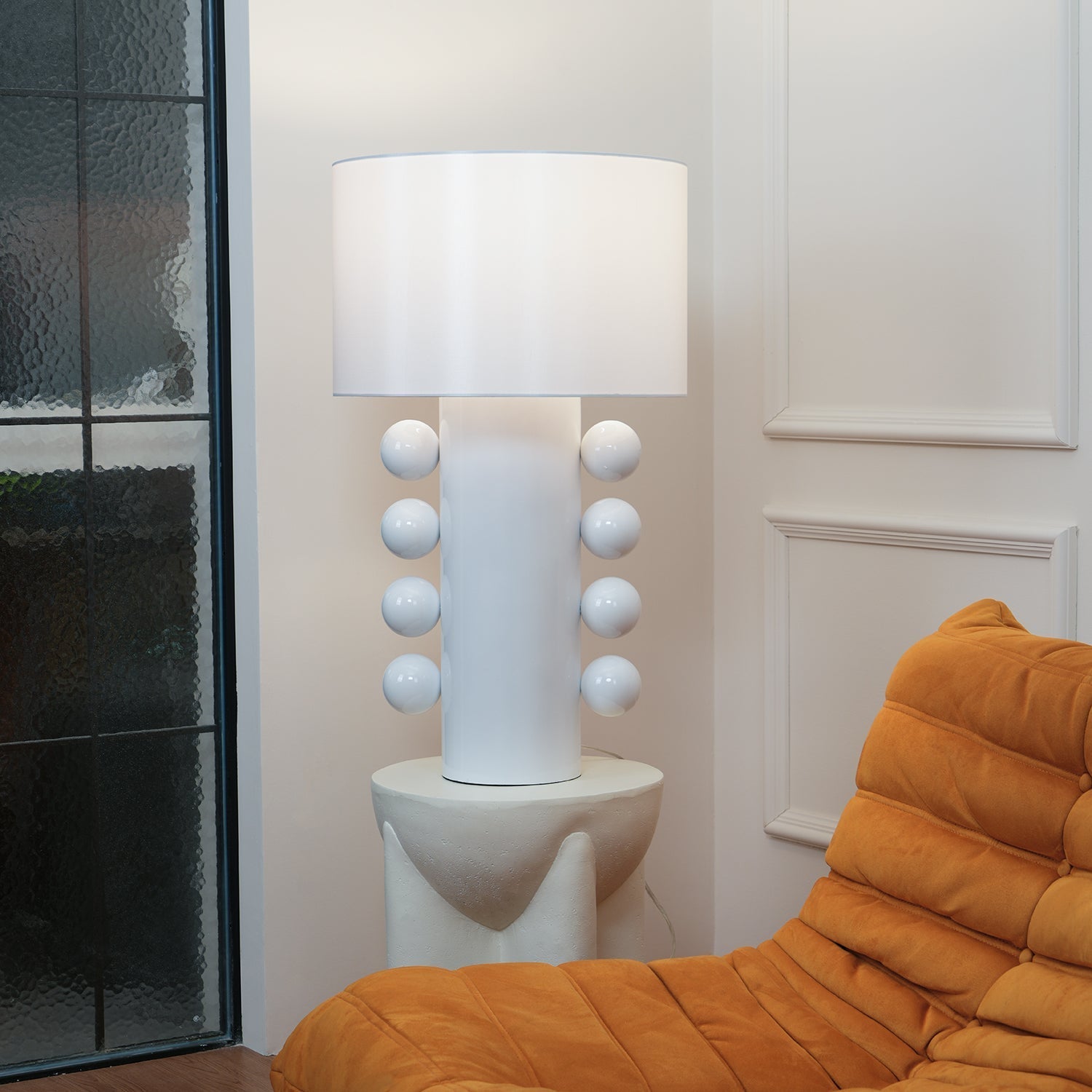Nixu Fabric Whimsical Table Lamp-Neutral Decor