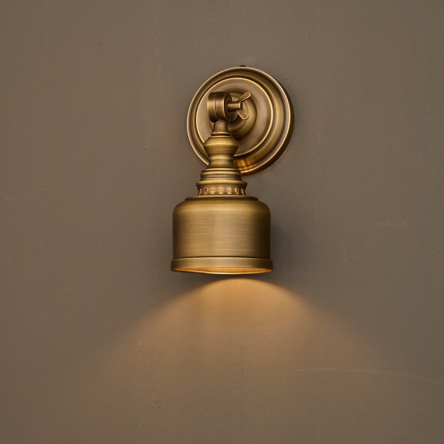 Dimensional drawing of the Timarron Wall Lamp with measurements.