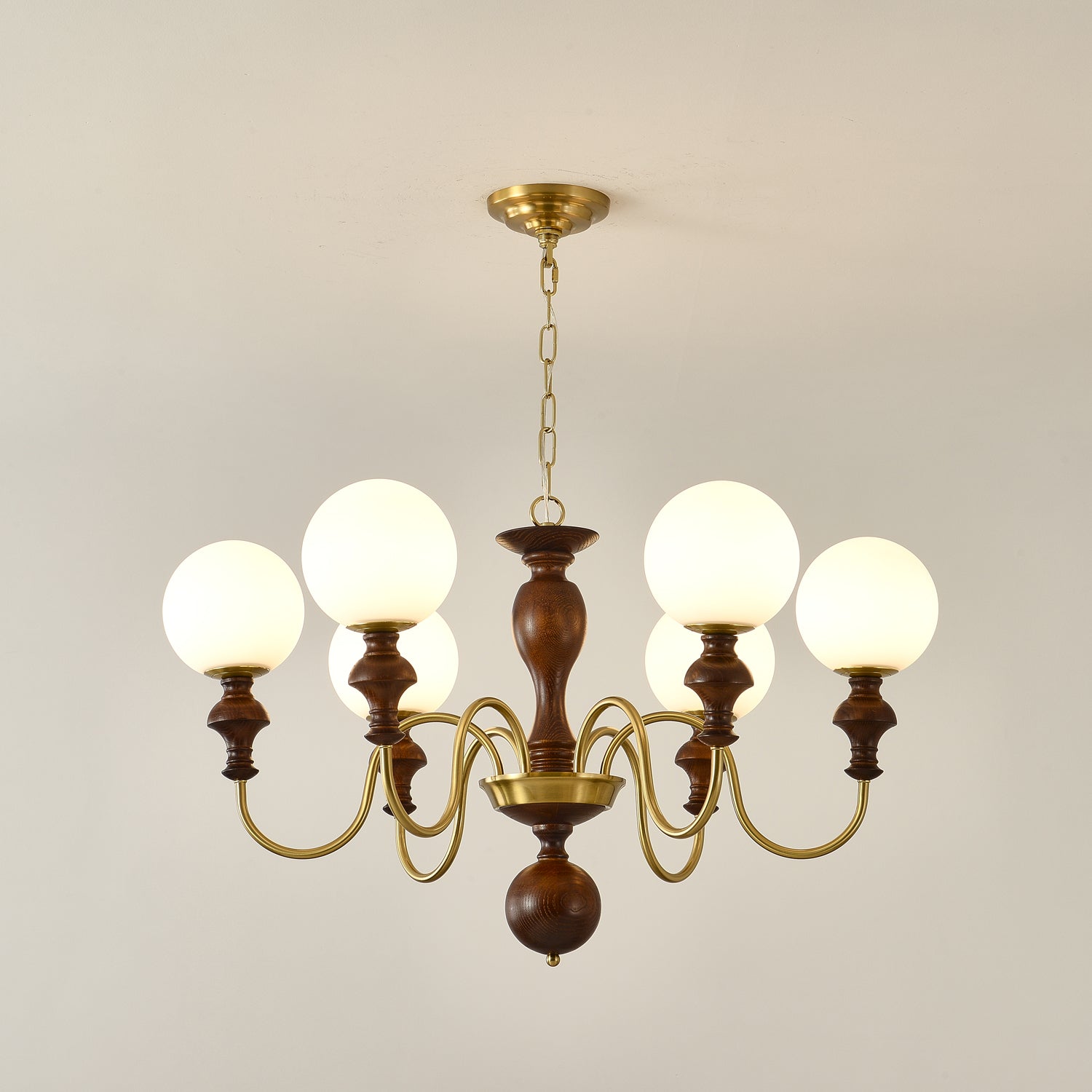Indris Chandelier Wood & Brass Timeless Globe-Neutral Decor