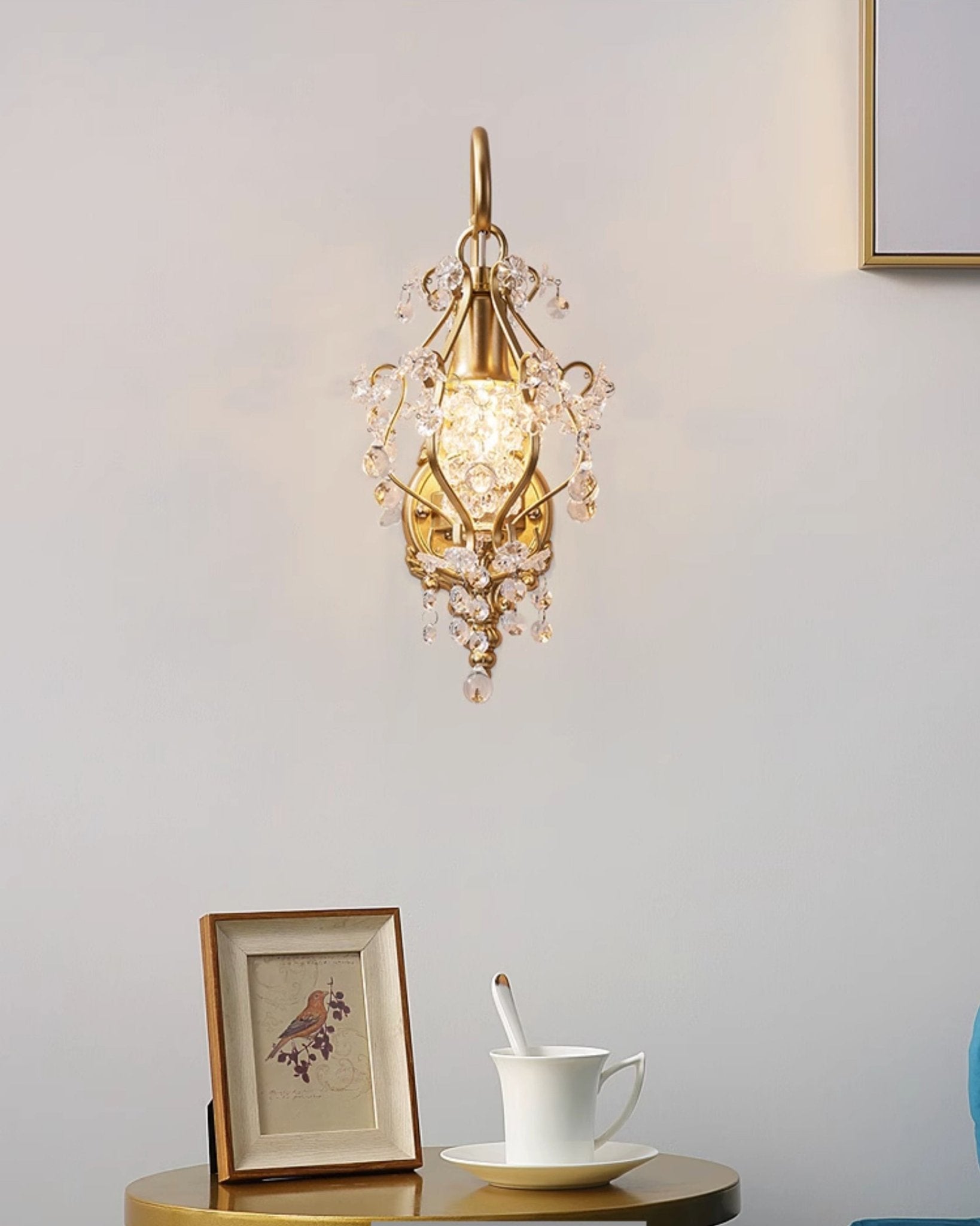 Evir Postmodern Luxury Crystal Wall Lamp-Neutral Decor