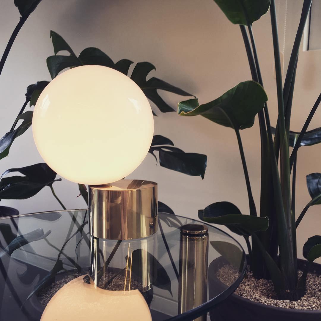 Aru Glass Industrial Table Lamp-Neutral Decor