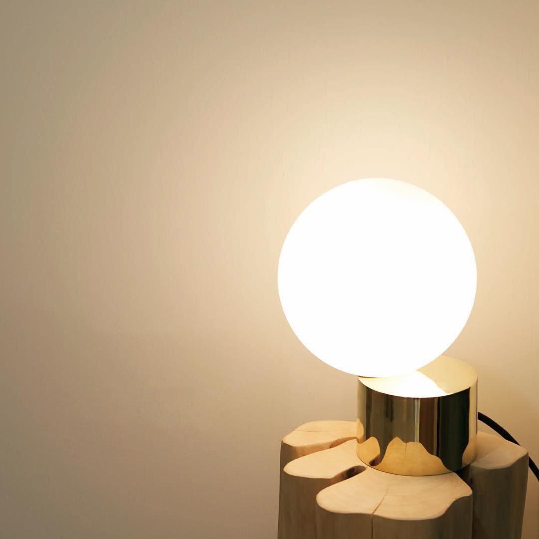 Aru Glass Industrial Table Lamp-Neutral Decor