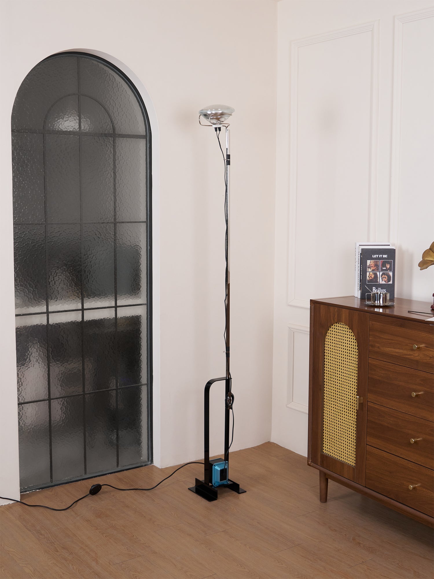 Jiro Contemporary Floor Lamp-Neutral Decor