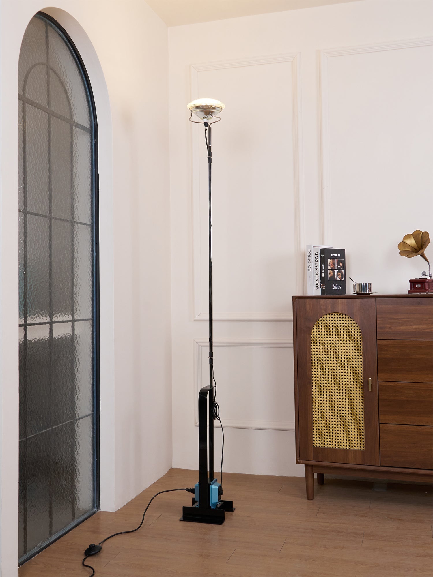 Jiro Contemporary Floor Lamp-Neutral Decor
