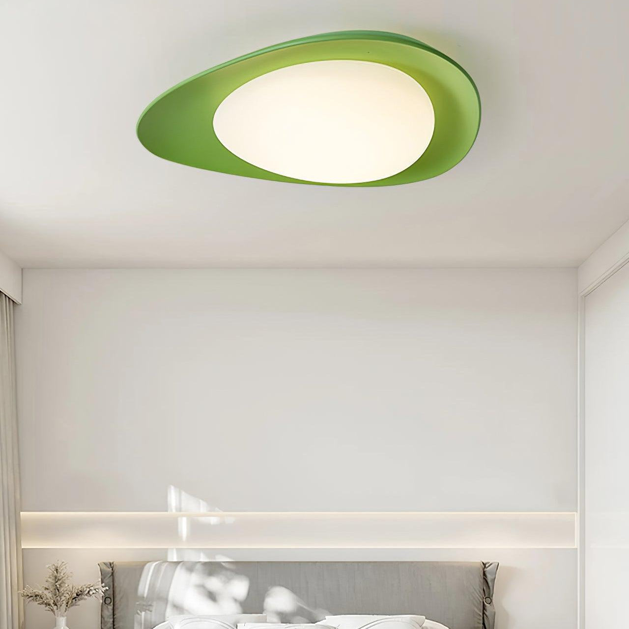 Blex Ceiling Lamp Green&Beige Pebble Shape - Neutralighting