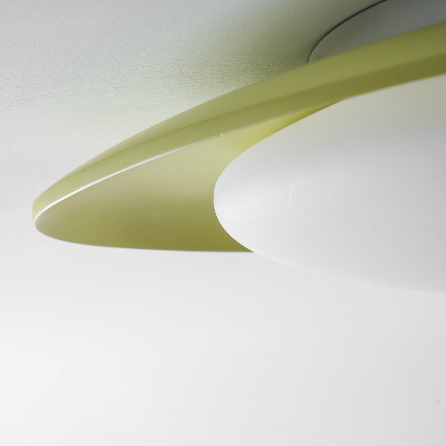 Poe Pendant Lamp Resin Oval Soft Contemporary-Neutral Decor