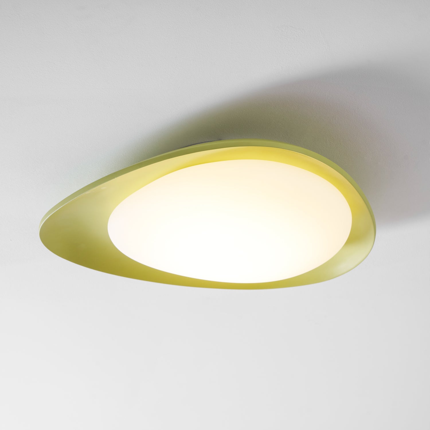 Poe Pendant Lamp Resin Oval Soft Contemporary-Neutral Decor