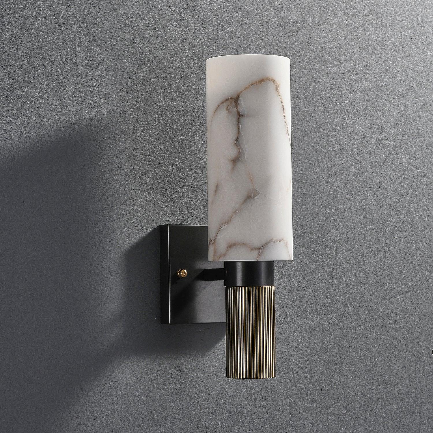 Nivelo Alabaster Wall Light-Neutral Decor