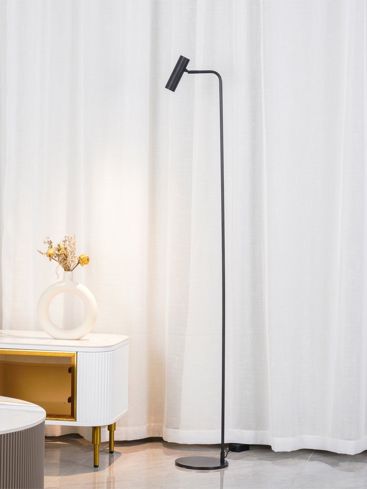Nirixa Brass Industrial Floor Lamp-Neutral Decor