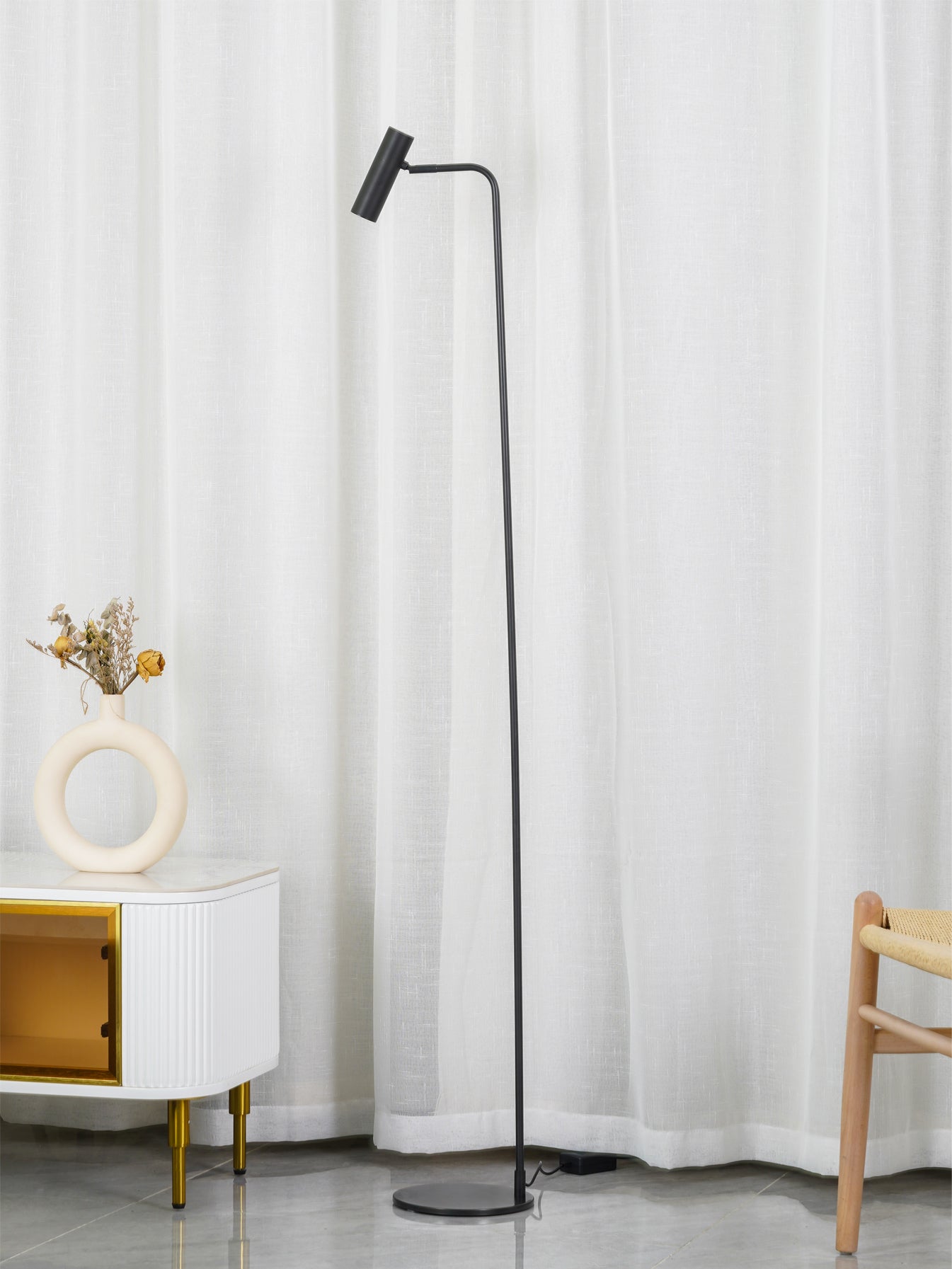 Nirixa Brass Industrial Floor Lamp-Neutral Decor