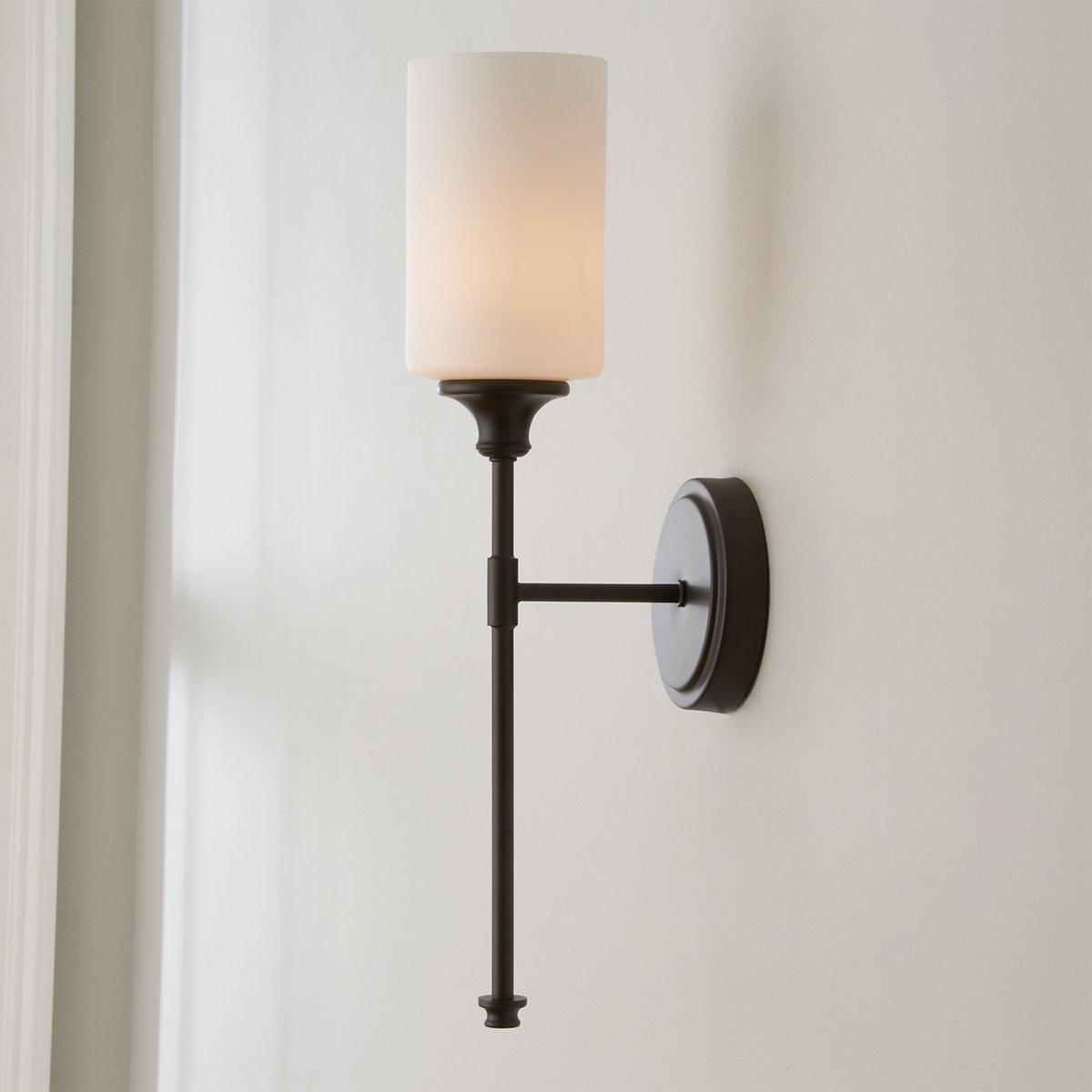 Clara Wall Lamp