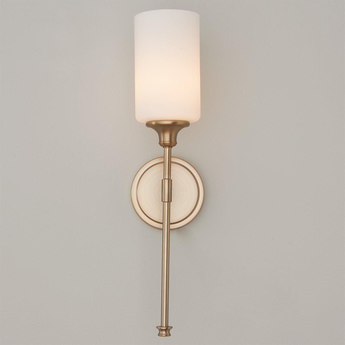 Clara Wall Lamp