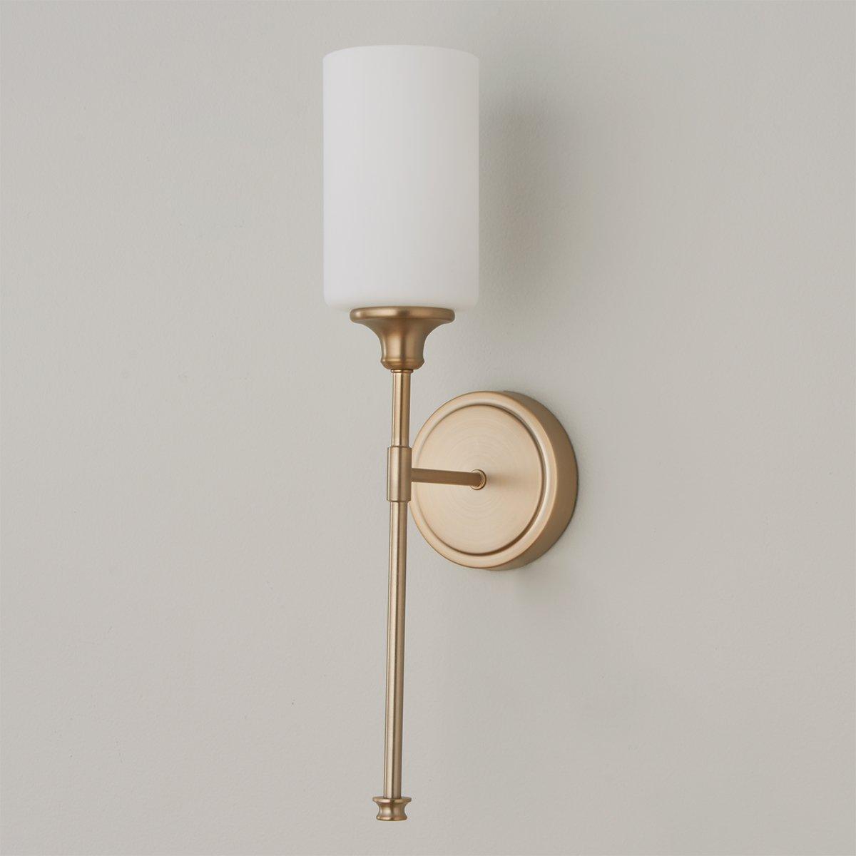 Clara Wall Lamp