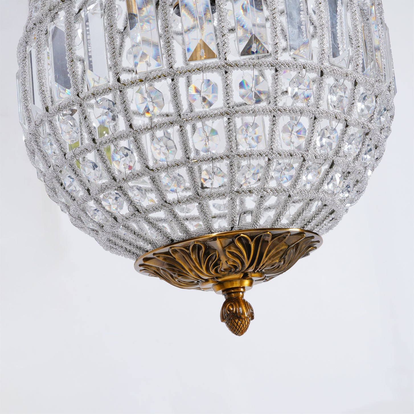 Jelt Chandelier Gold Globe Crystal Vintage-Neutral Decor