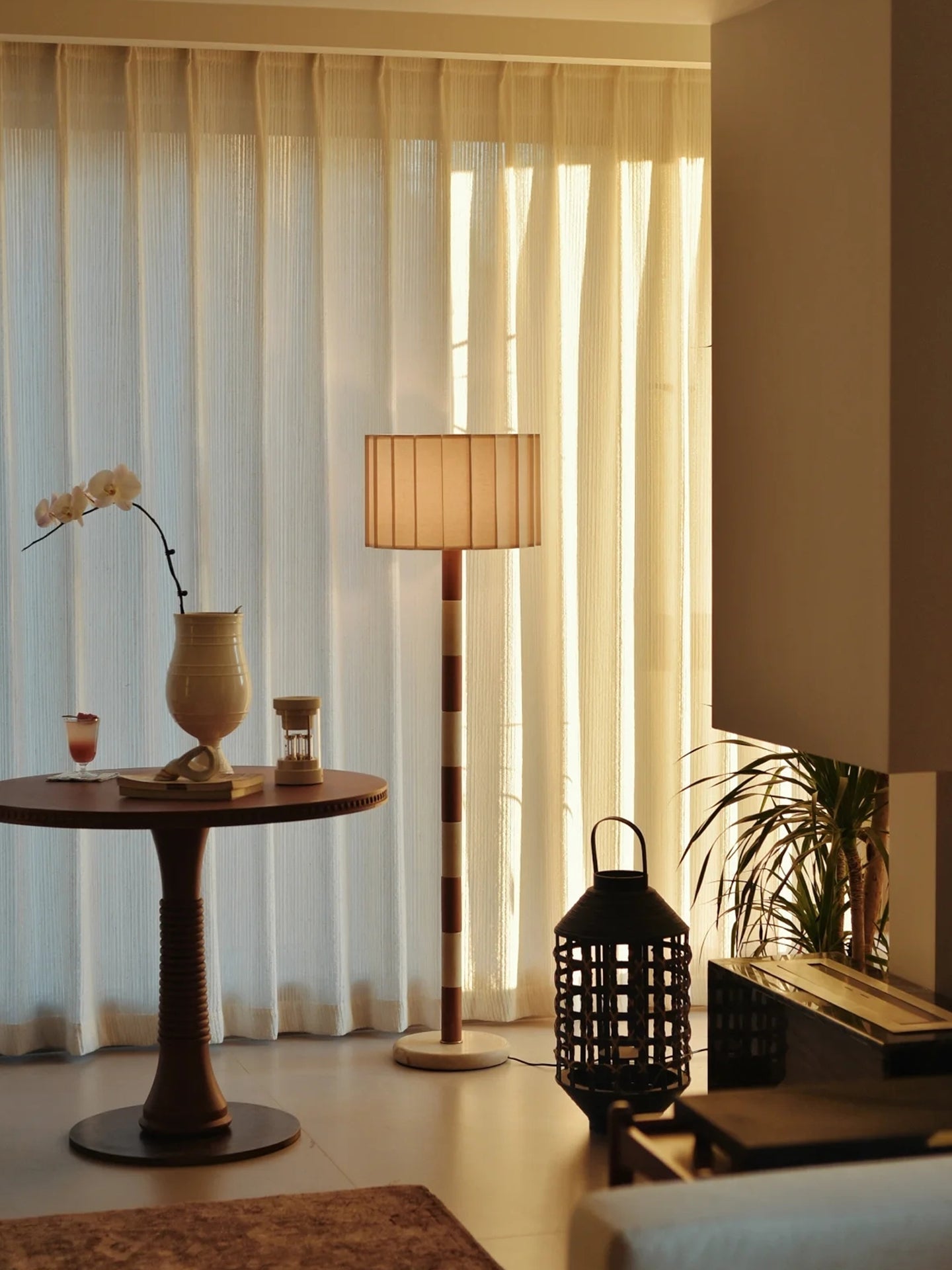 Vrys Striped Floor Lamp-Neutral Decor