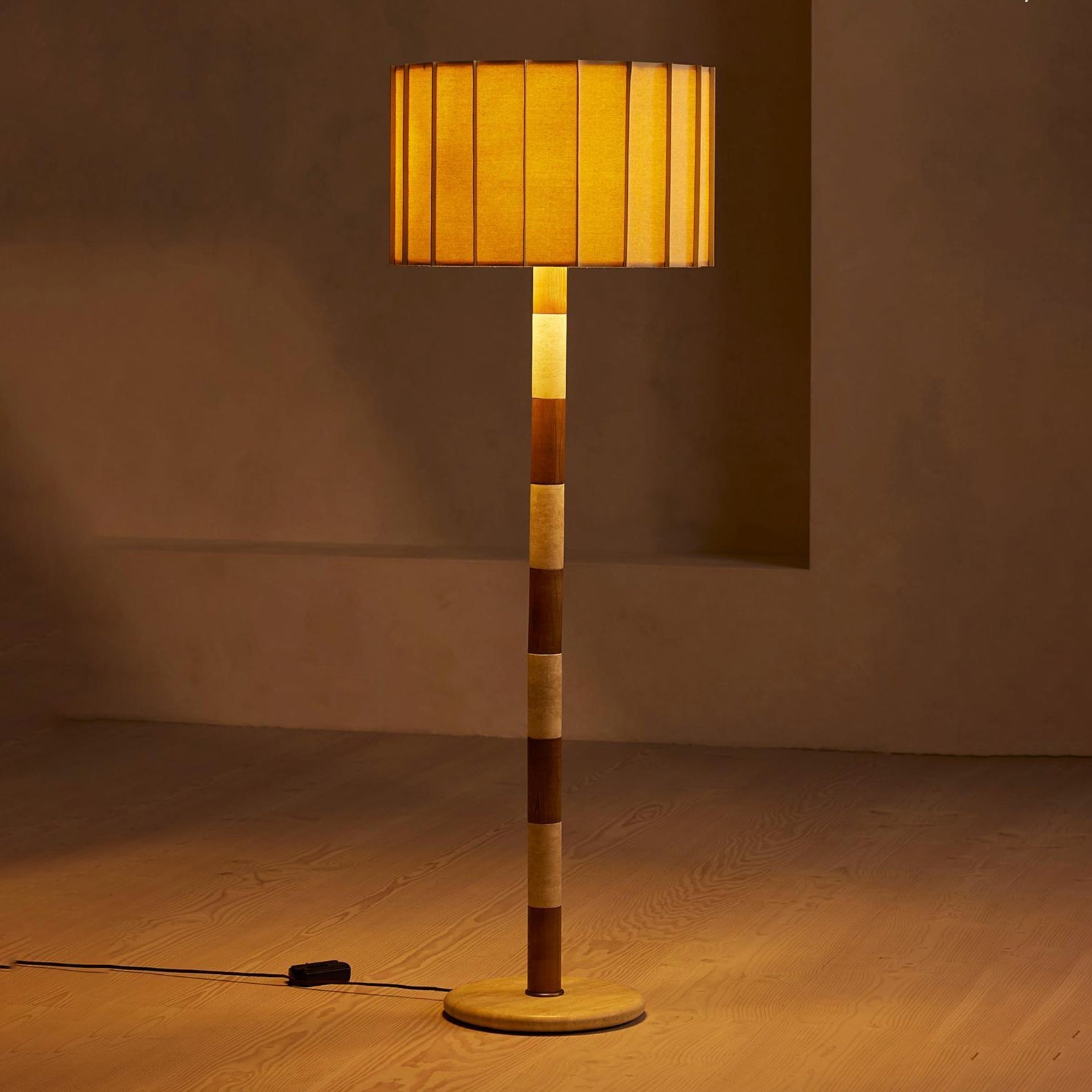 Vrys Striped Floor Lamp-Neutral Decor