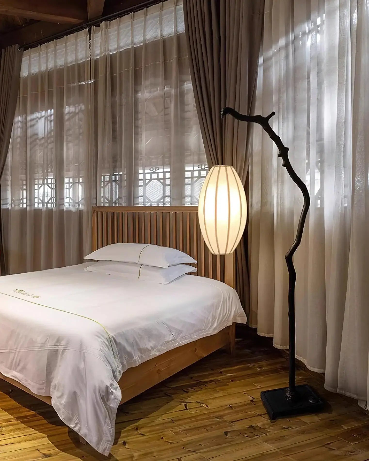 Ilthen Branch Floor Lamp-Neutral Decor