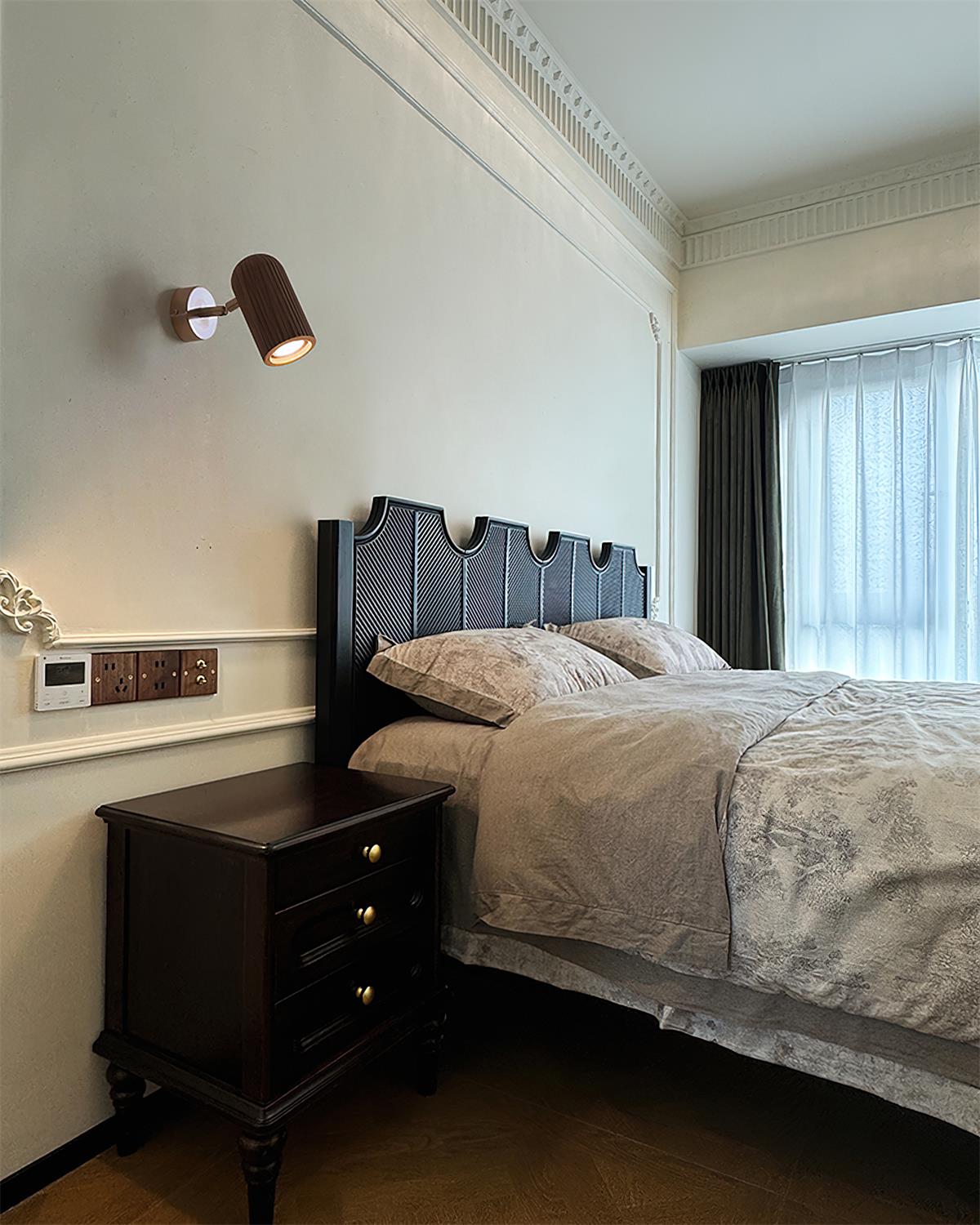 Pleat-Brite Wall Lamp