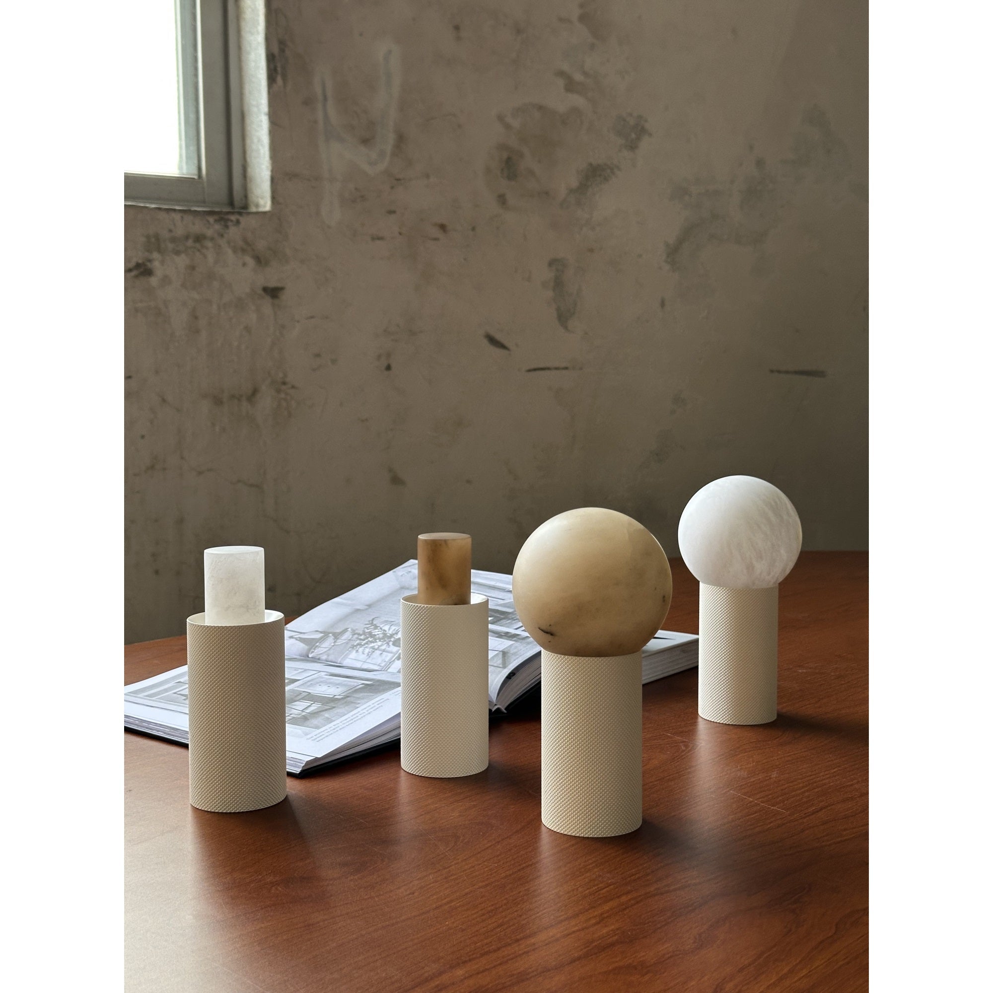 Aurelia Table Lamp (Built-in Battery)