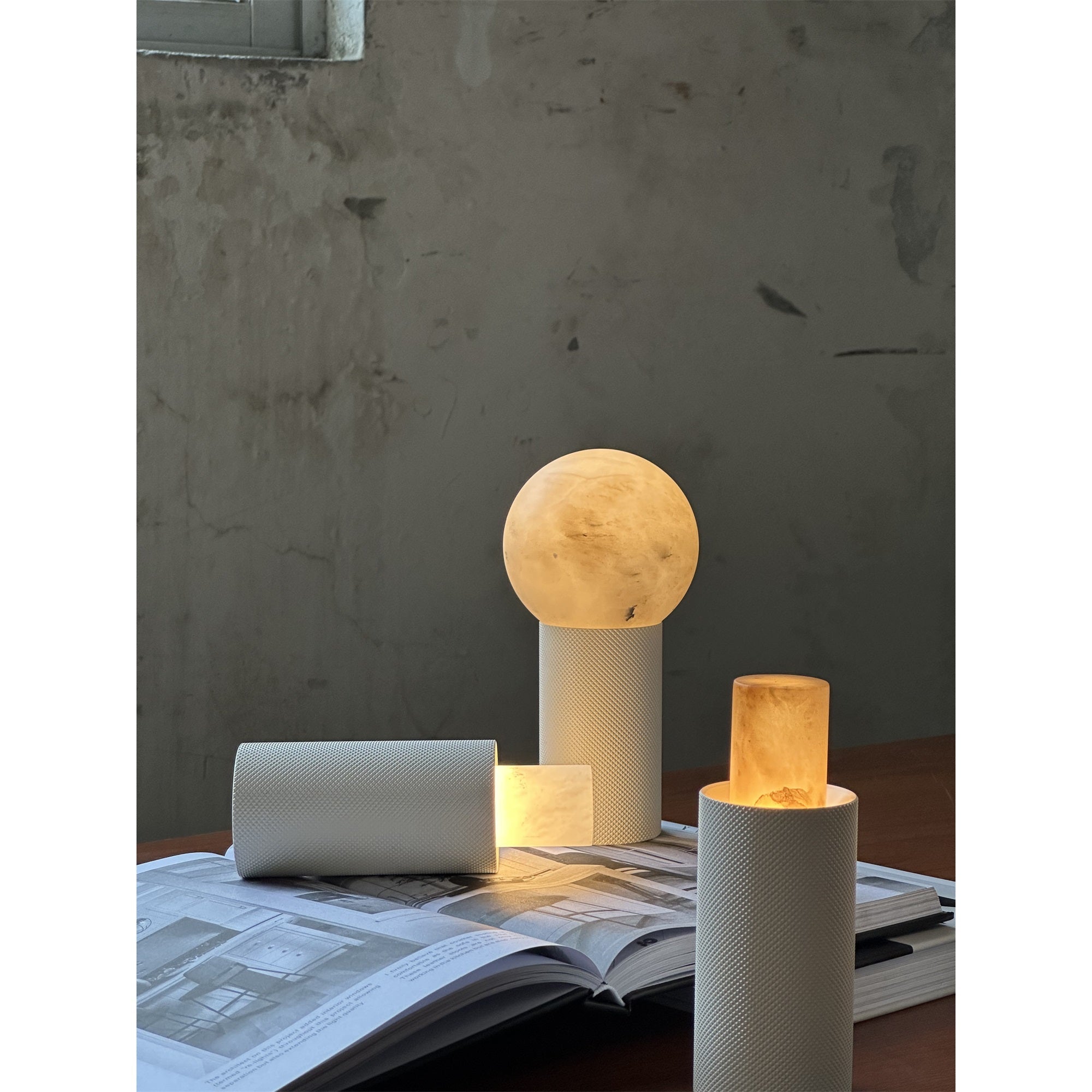 Aurelia Table Lamp (Built-in Battery)