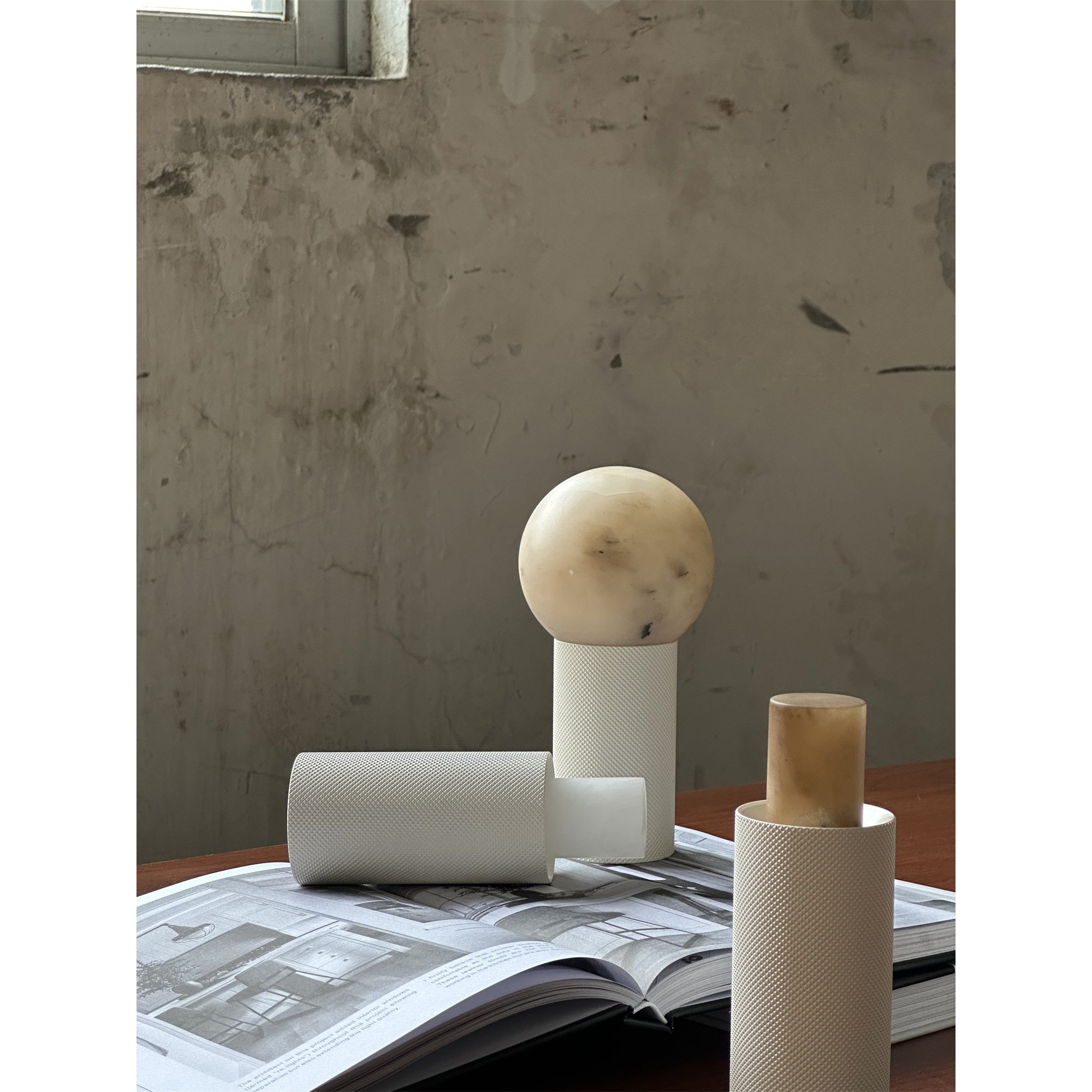 Aurelia Table Lamp (Built-in Battery)